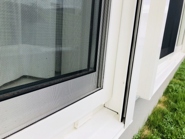 窓と網戸の掃除